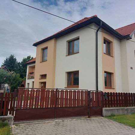 דירות Liptovský Mikuláš Privat Safi מראה חיצוני תמונה